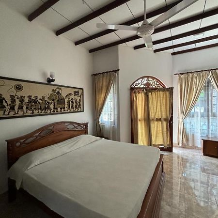 Village Inn Resort Negombo Zimmer foto